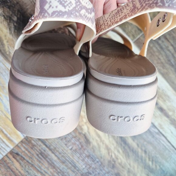 Crocs Brooklyn Snake Printed Low Wedge Platform Sandals Sling Back Beige - Picture 12 of 12